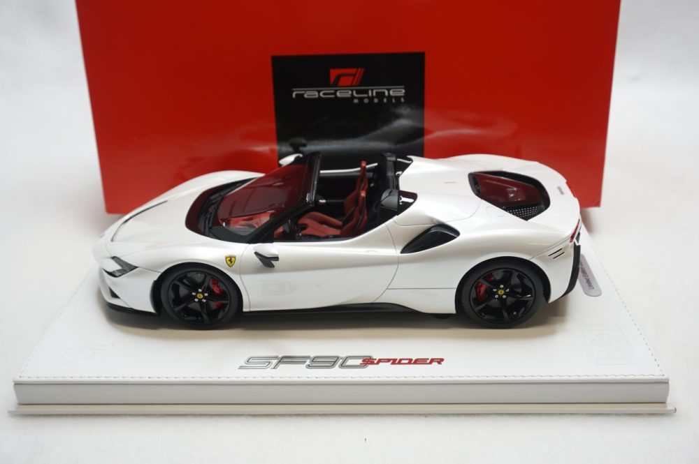 1/18 BBR Ferrari SF90 spider in color Fuji white gloss set on white deluxe  leather base with display cover limited 20 pieces (152)