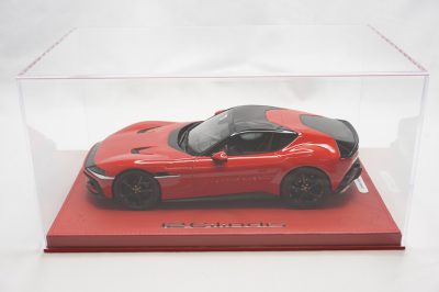 1/18 BBR Ferrari 12Cilindri coupe color Rosso corsa set on red deluxe leather base limited 5 pieces - Image 6