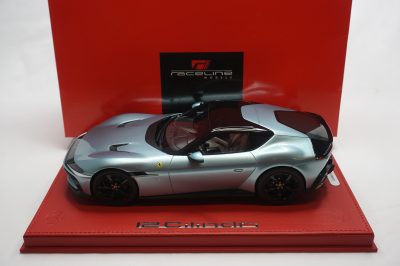 1/18 BBR Ferrari 12Cilindri coupe color celeste trevi set on red deluxe leather base limited 3 pieces