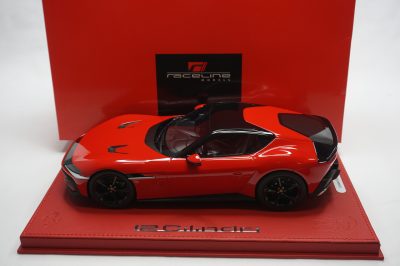 1/18 BBR Ferrari 12Cilindri coupe color Rosso corsa set on red deluxe leather base limited 5 pieces