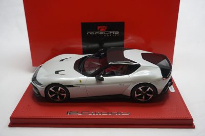 1/18 BBR Ferrari 12Cilindri coupe color Bianco artico set on red deluxe leather base limited 3 pieces